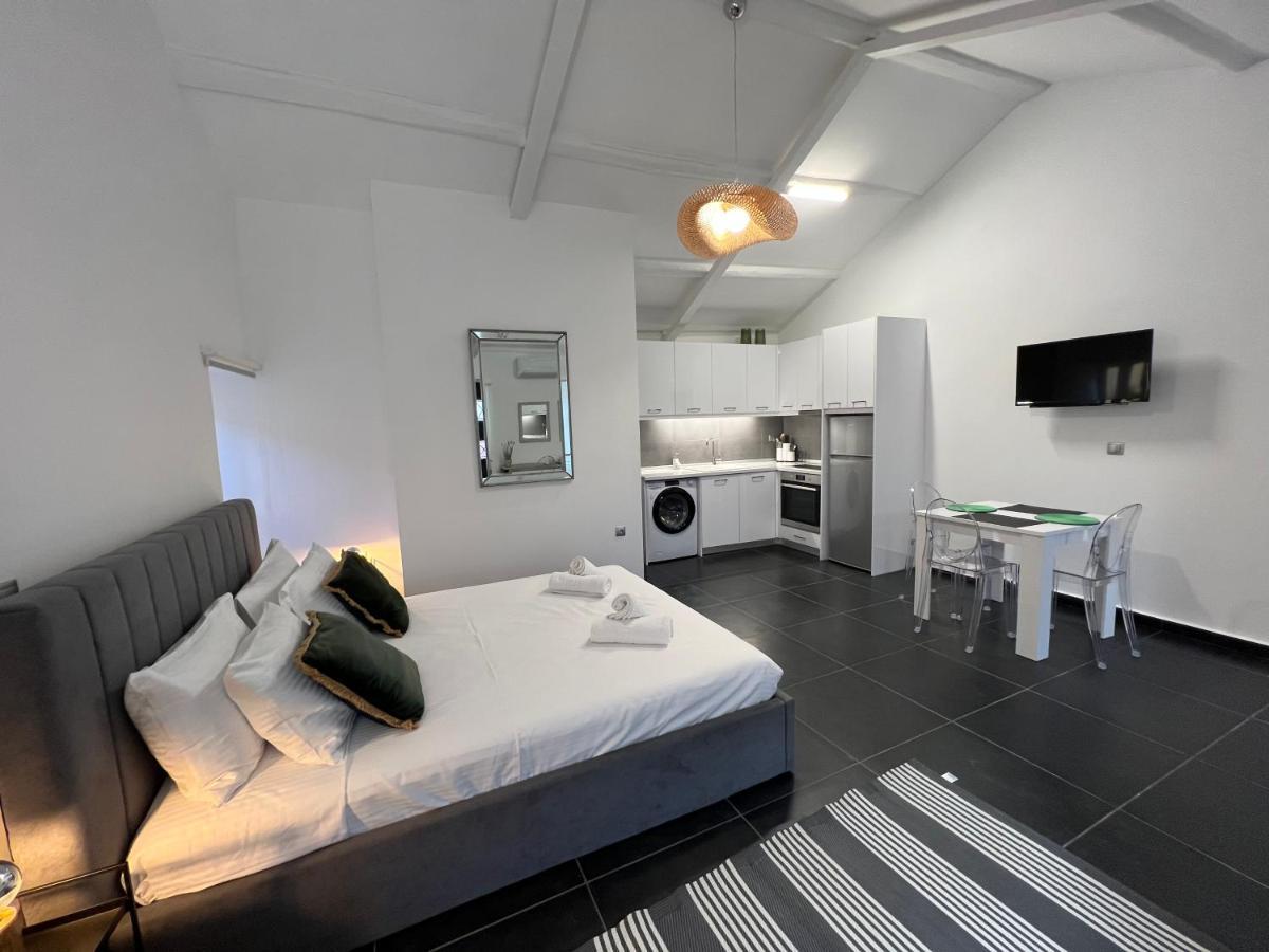 I&A Garitsa Studio Corfu  ภายนอก รูปภาพ